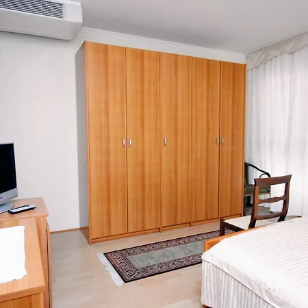 And By The Sea Supetarska Draga - Donja, Rab - 5033 بيت ضيافة 3*