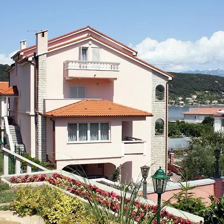 And By The Sea Supetarska Draga - Donja, Rab - 5033 Guest house